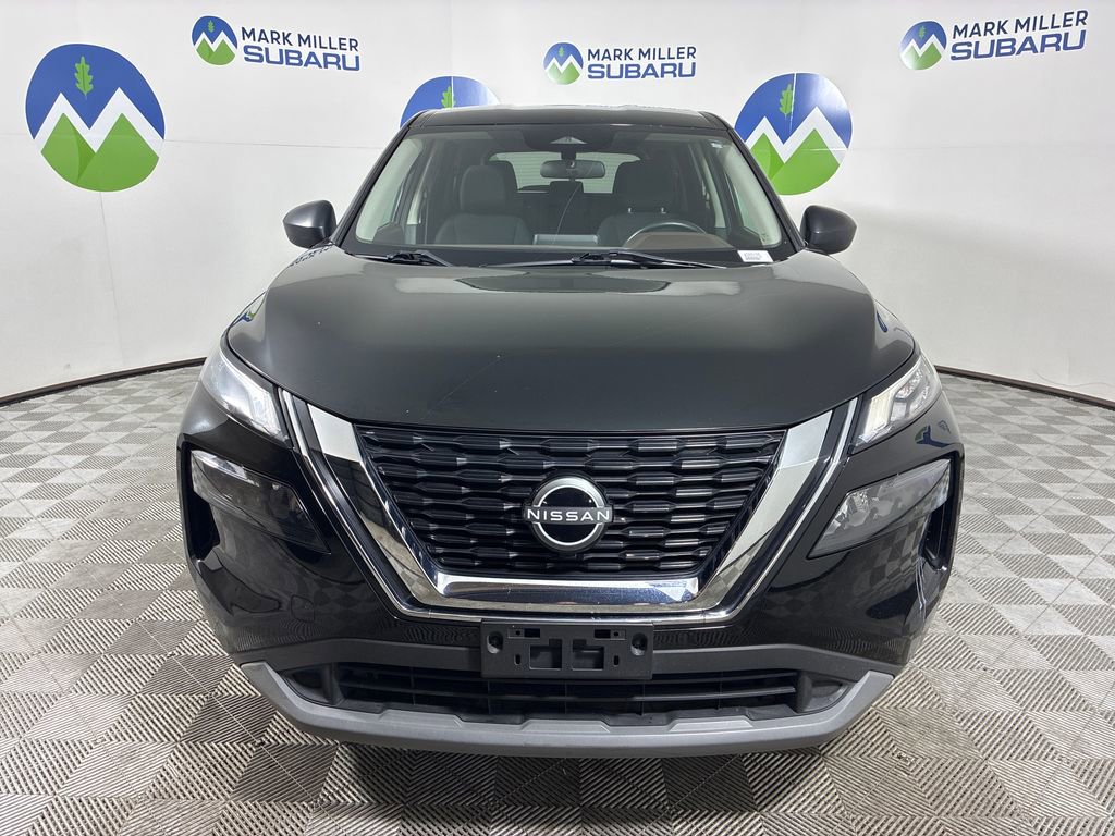 Used 2023 Nissan Rogue S AWD/4WD image 2