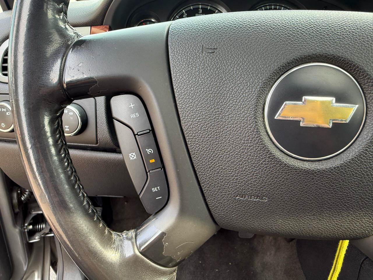 Used 2008 Chevrolet Suburban LTZ w/ LTZ Preferred Equipment Group AWD/4WD image 28