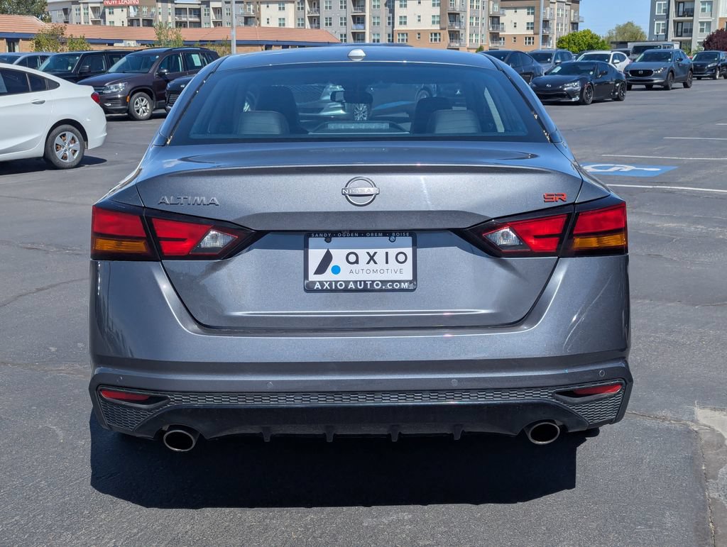 Used 2025 Nissan Altima 2.5 SR w/ SR Premium Package FWD image 6