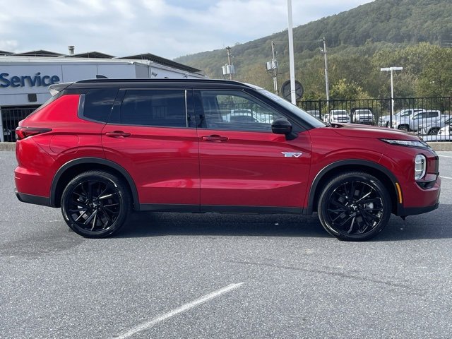 Used 2025 Mitsubishi Outlander SEL Black Edition image 19