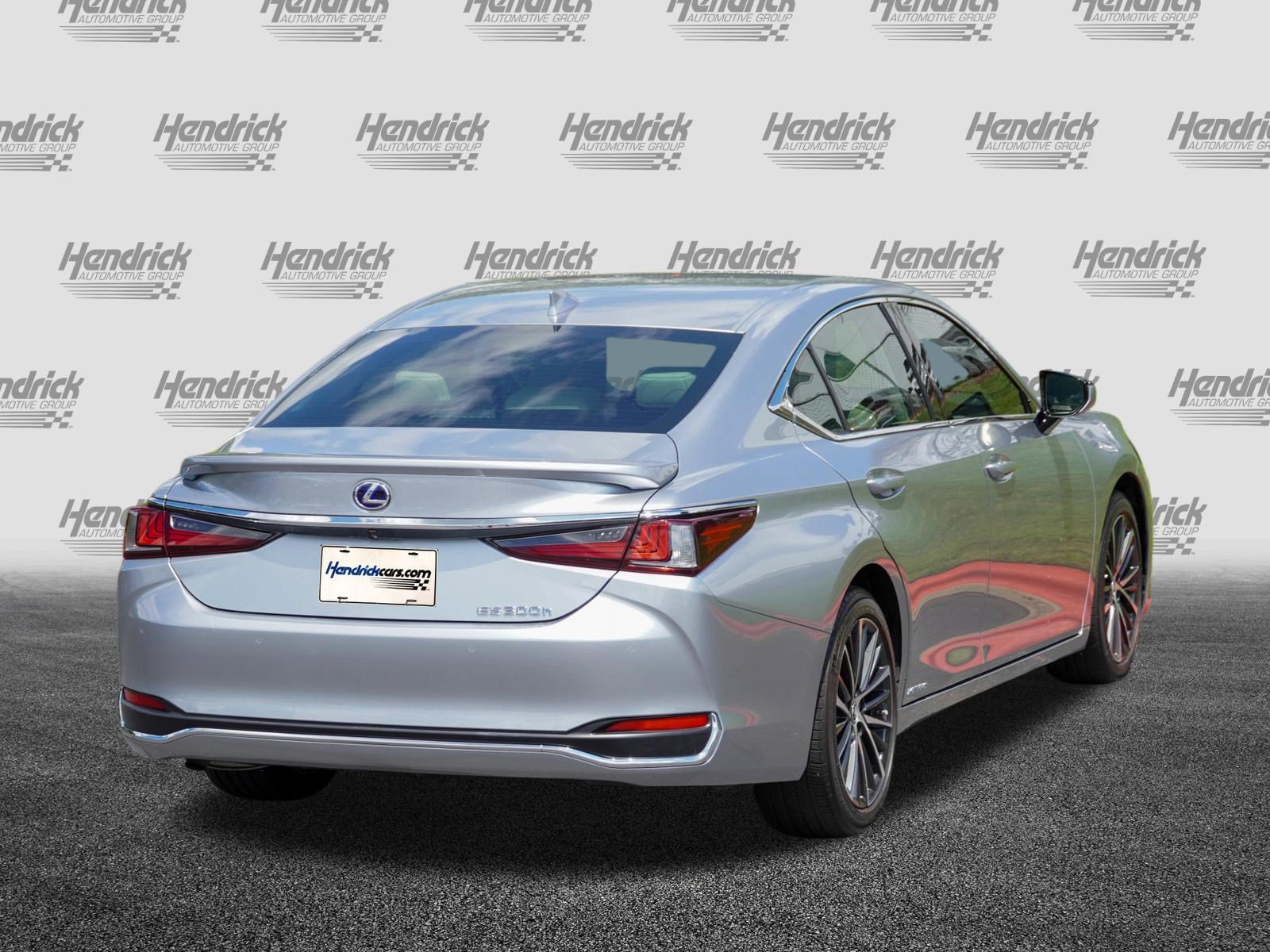 Used 2022 Lexus ES 300h w/ Premium Package FWD image 7