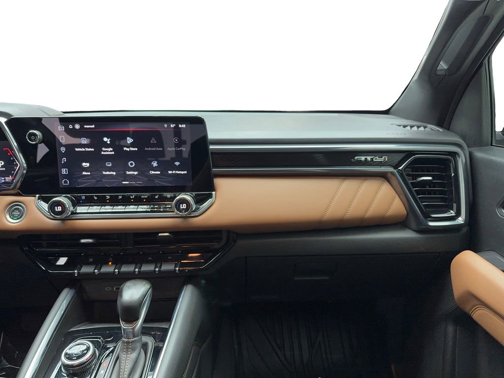 Used 2024 GMC Canyon AT4 w/ AT4 Premium Package image 20