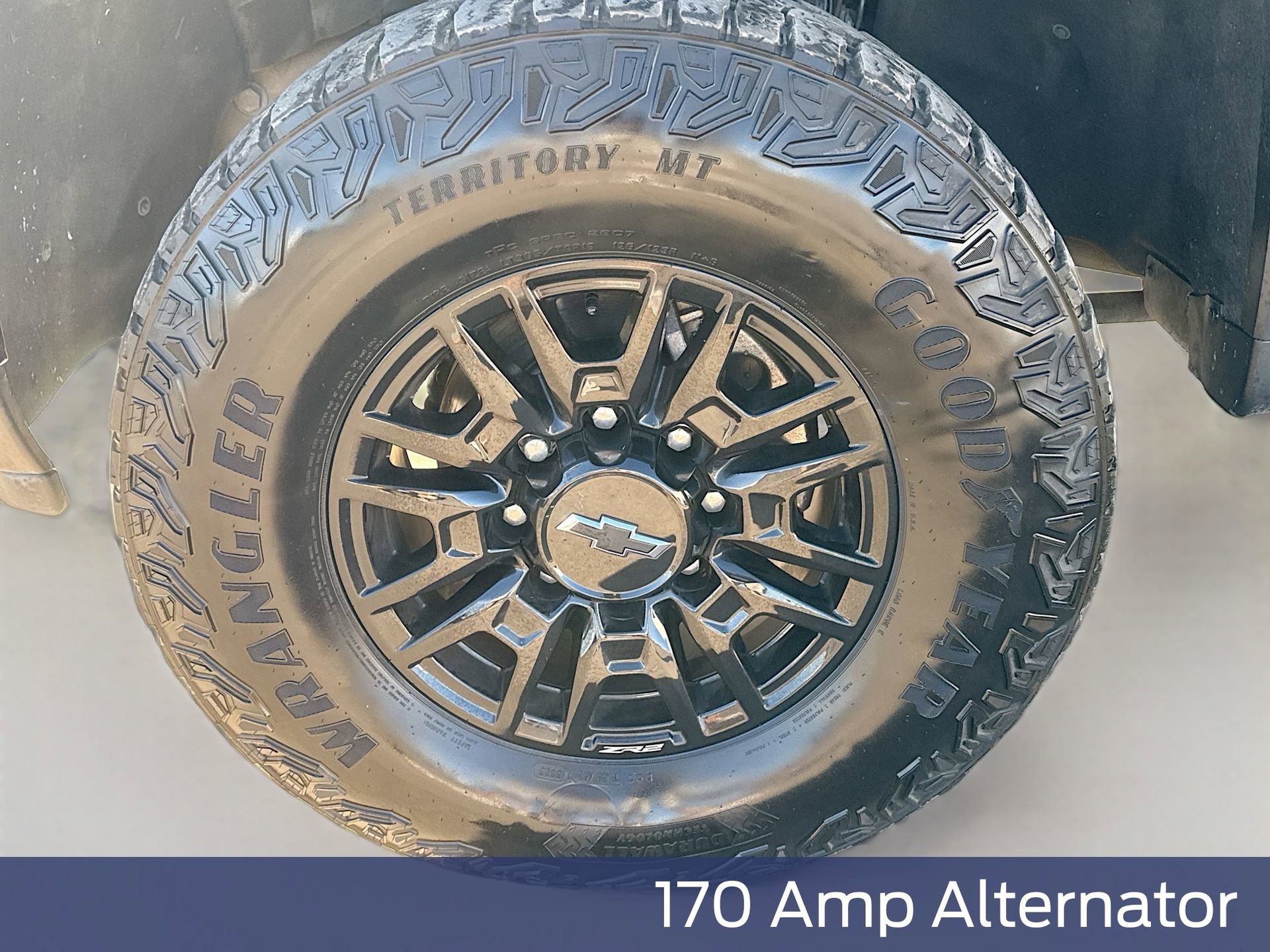 Used 2024 Chevrolet Silverado 2500 ZR2 w/ Technology Package image 33