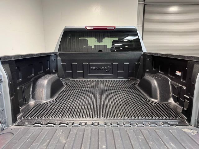 Used 2025 Chevrolet Silverado 1500 LT image 14