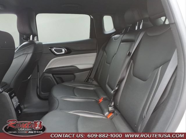 Used 2025 Jeep Compass Limited w/ Elite Group AWD/4WD image 23