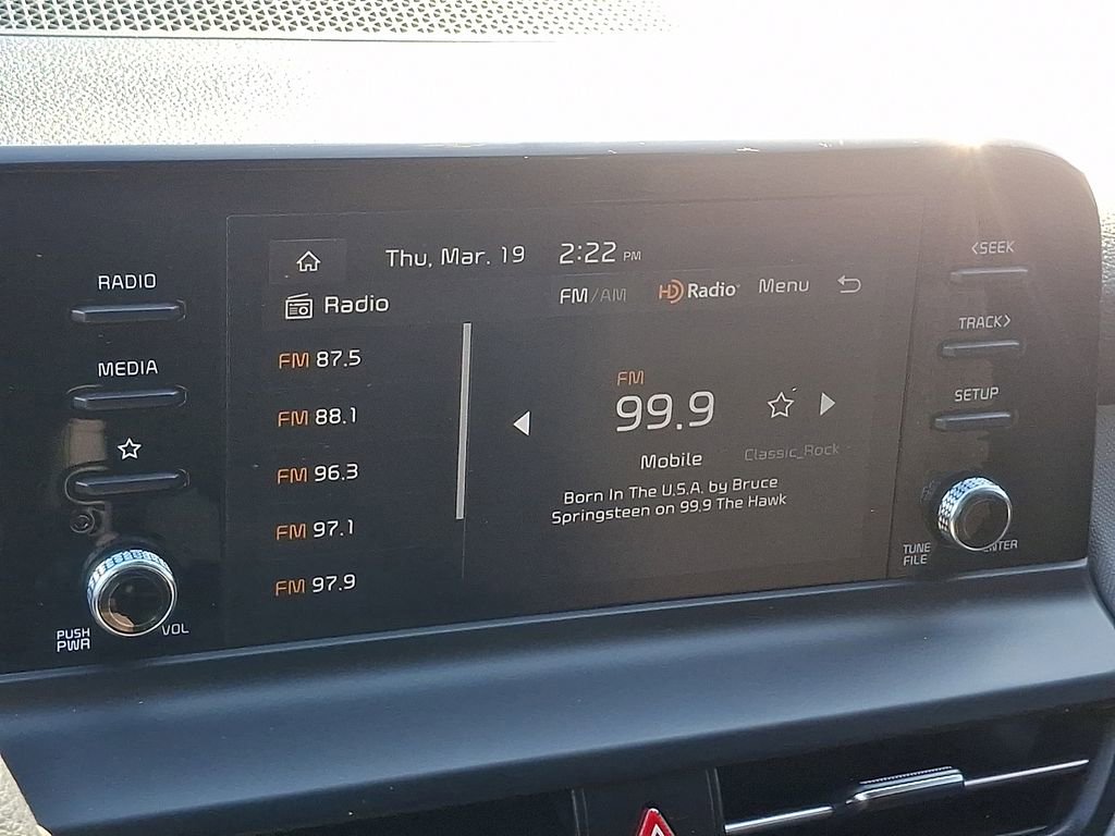 Certified 2025 Kia Seltos LX AWD/4WD image 16