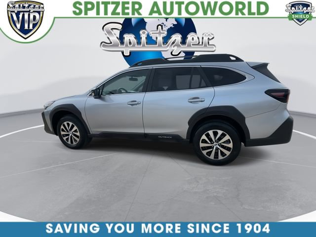 Used 2025 Subaru Outback Premium image 6