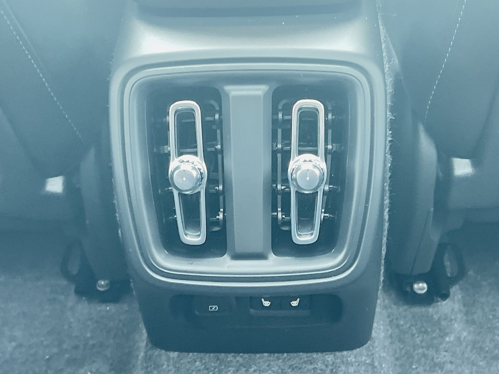 New 2026 Volvo XC40 B5 Plus w/ Protection Package Premier image 23