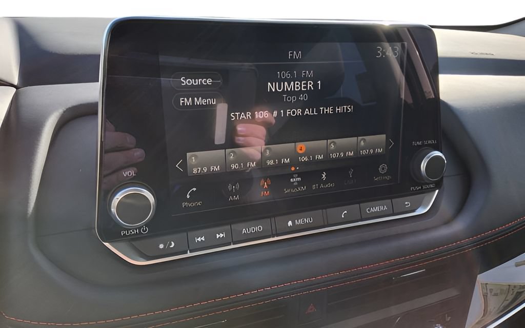 New 2026 Nissan Rogue SV AWD/4WD image 10