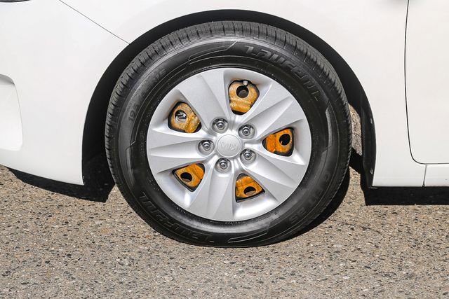 Used 2018 Kia Forte LX w/ LX Rear Camera Package image 11