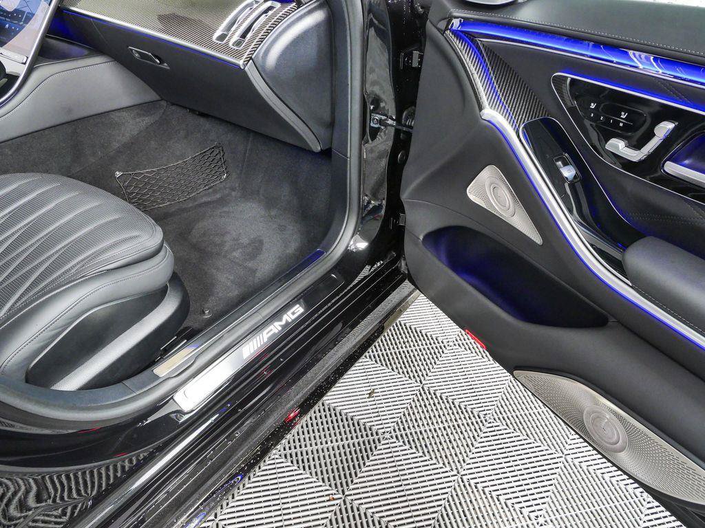 Used 2025 Mercedes-Benz S 63 AMG S image 27