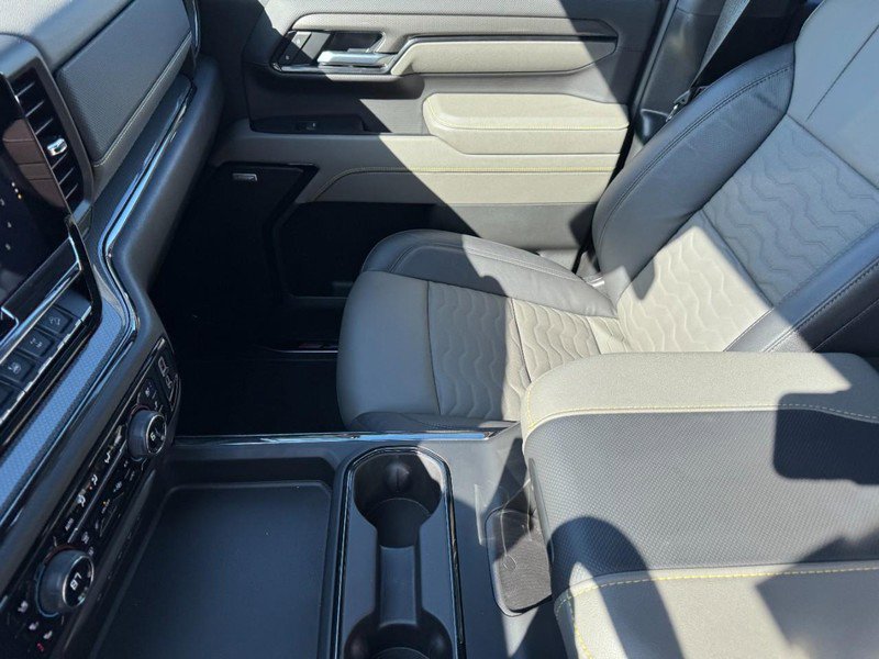 Used 2025 Chevrolet Silverado 2500 ZR2 w/ ZR2 Bison Edition image 13