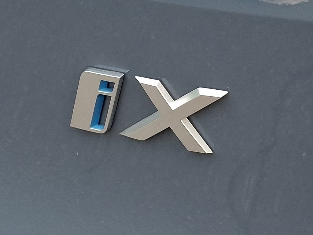 Certified 2024 BMW iX xDrive50 w/ Sport Package AWD/4WD image 28