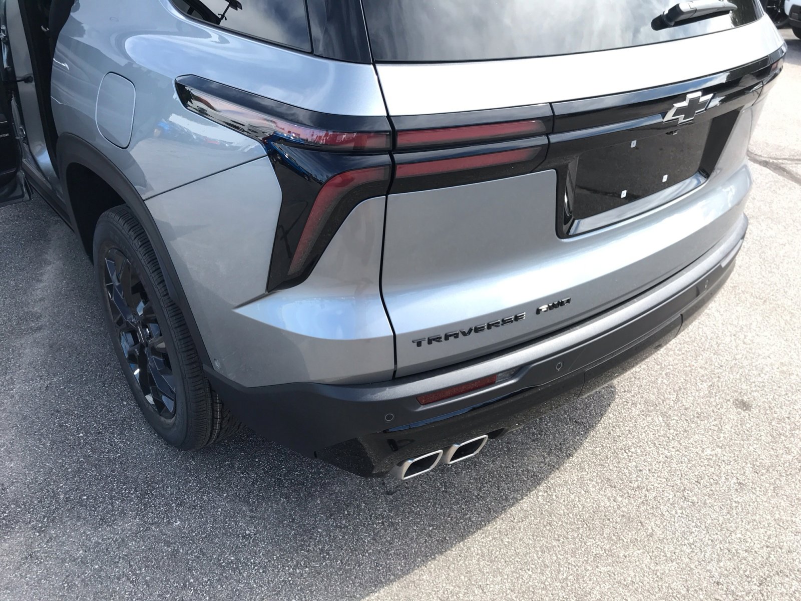 New 2026 Chevrolet Traverse LT w/ Enhanced Driving Package image 17