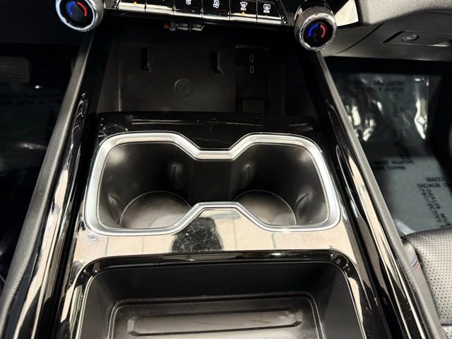 Used 2025 Chevrolet Silverado EV RST AWD/4WD image 39