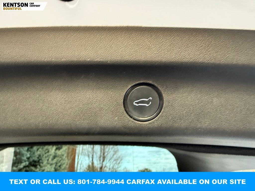 Used 2022 Tesla Model Y Long Range image 29