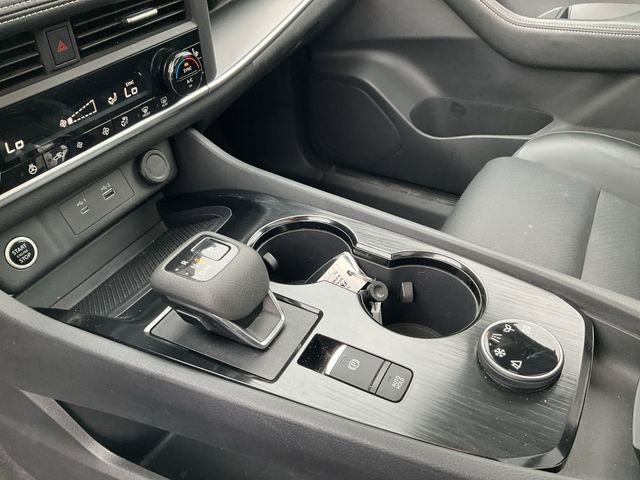 Certified 2023 Nissan Rogue SV w/ SV Premium B Package image 27