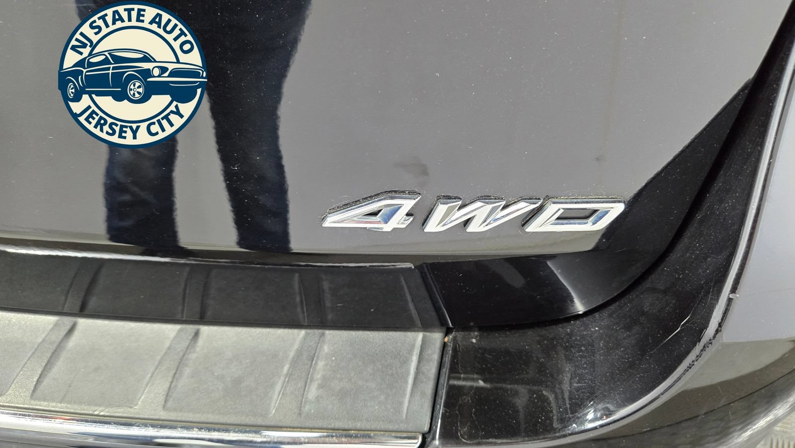Used 2021 Ford Explorer Limited w/ Equipment Group 301A AWD/4WD image 37