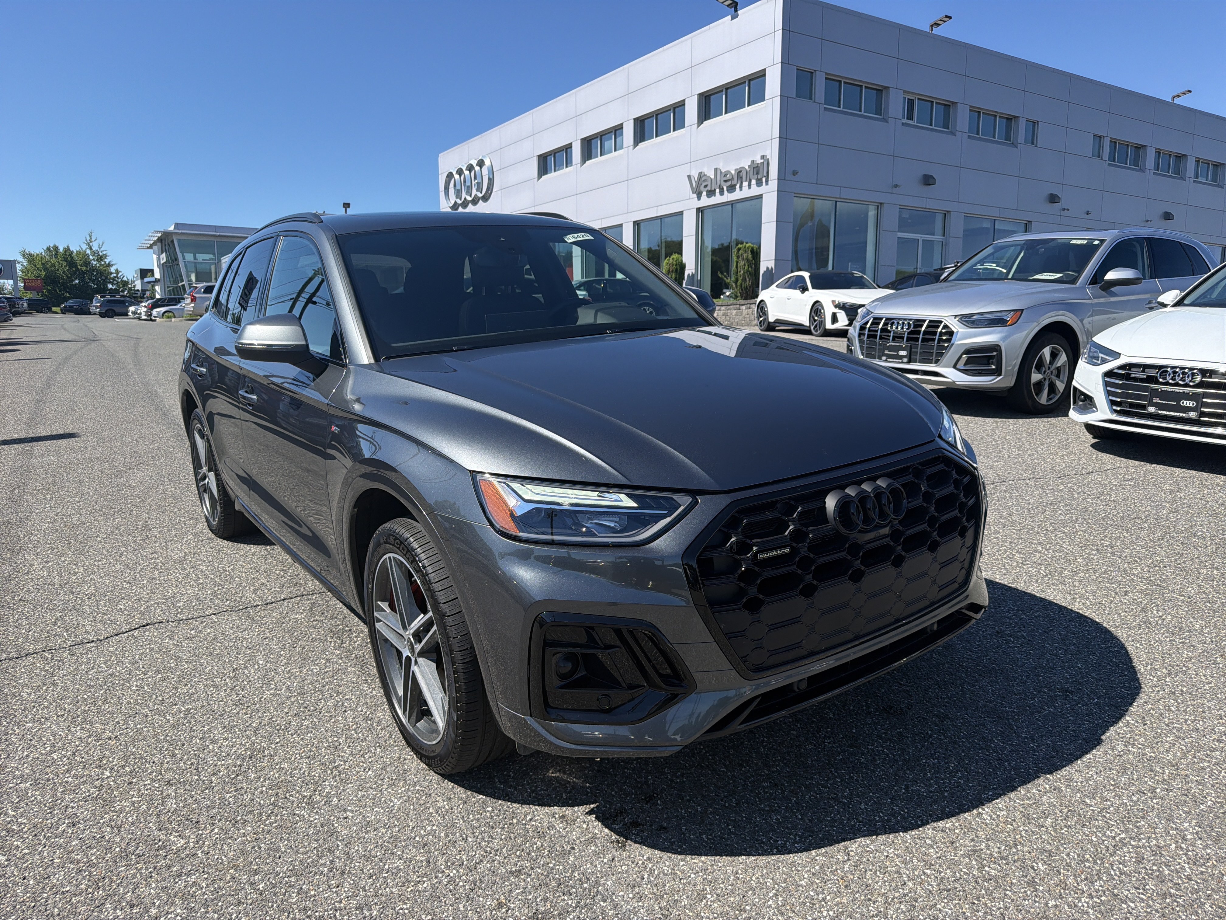 Certified 2025 Audi Q5 e Premium Plus w/ Premium Plus Package