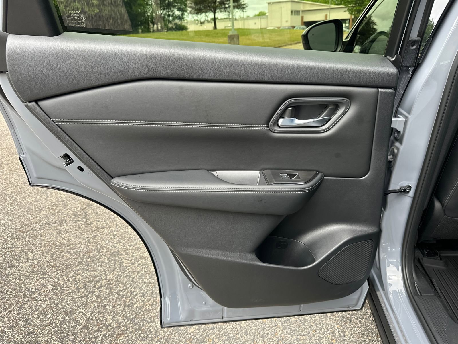 Certified 2024 Nissan Rogue SL FWD image 20