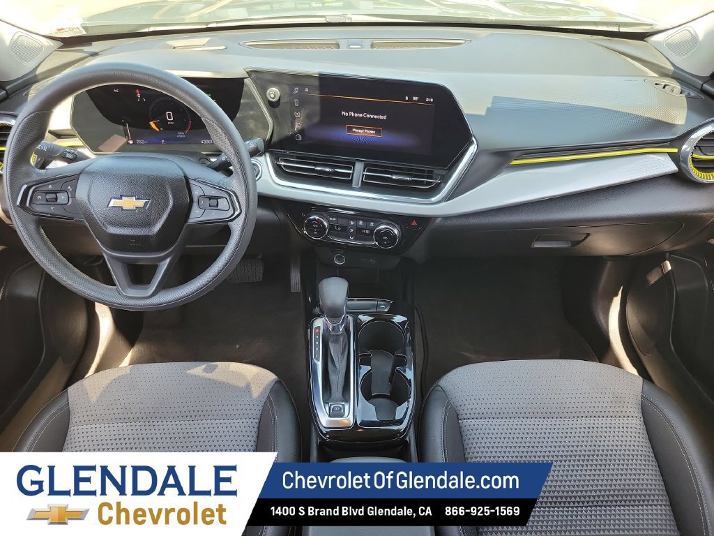 Used 2025 Chevrolet Trax LT FWD image 22