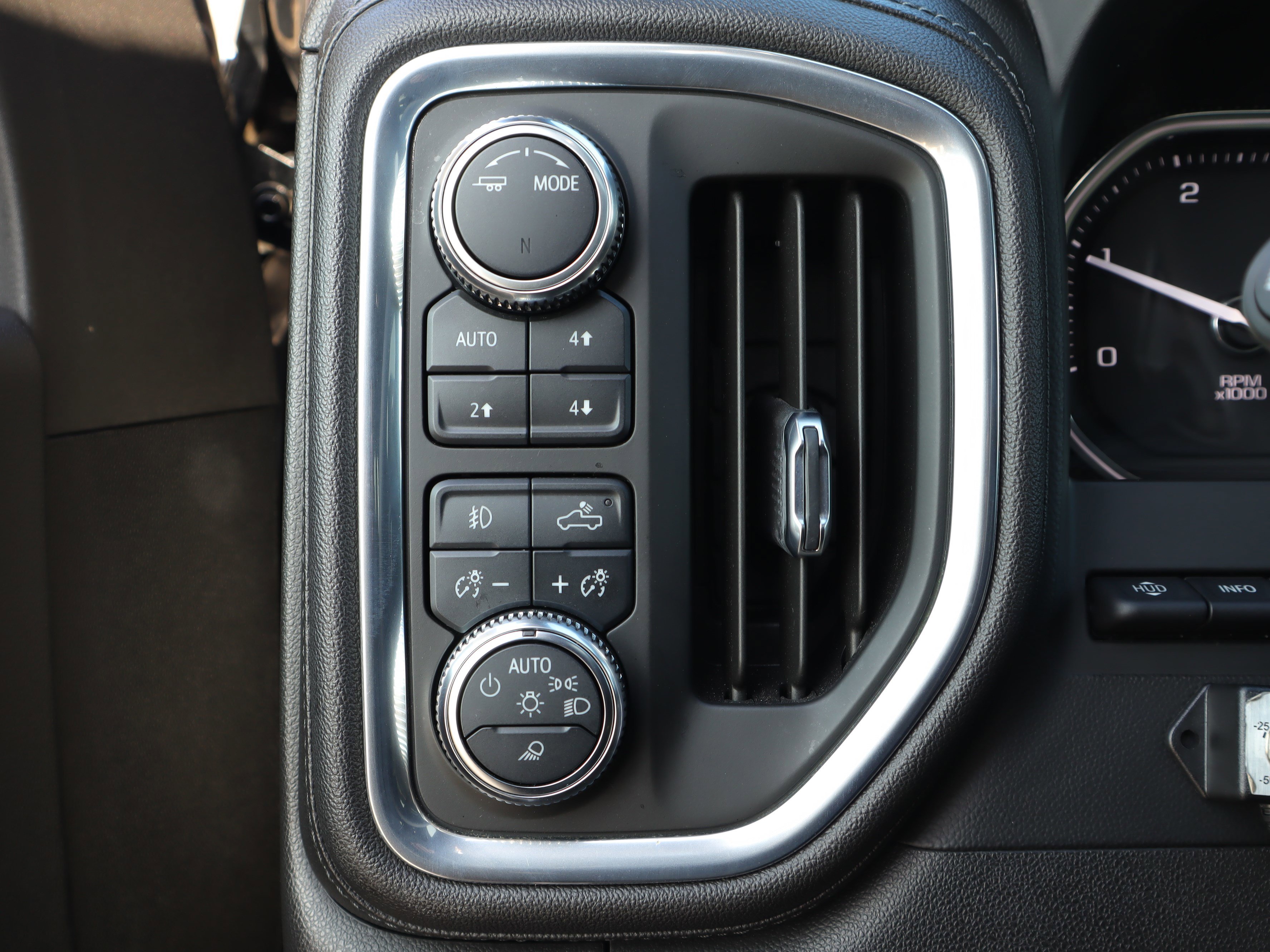 Used 2021 GMC Sierra 2500 Denali w/ Denali Ultimate Package image 23