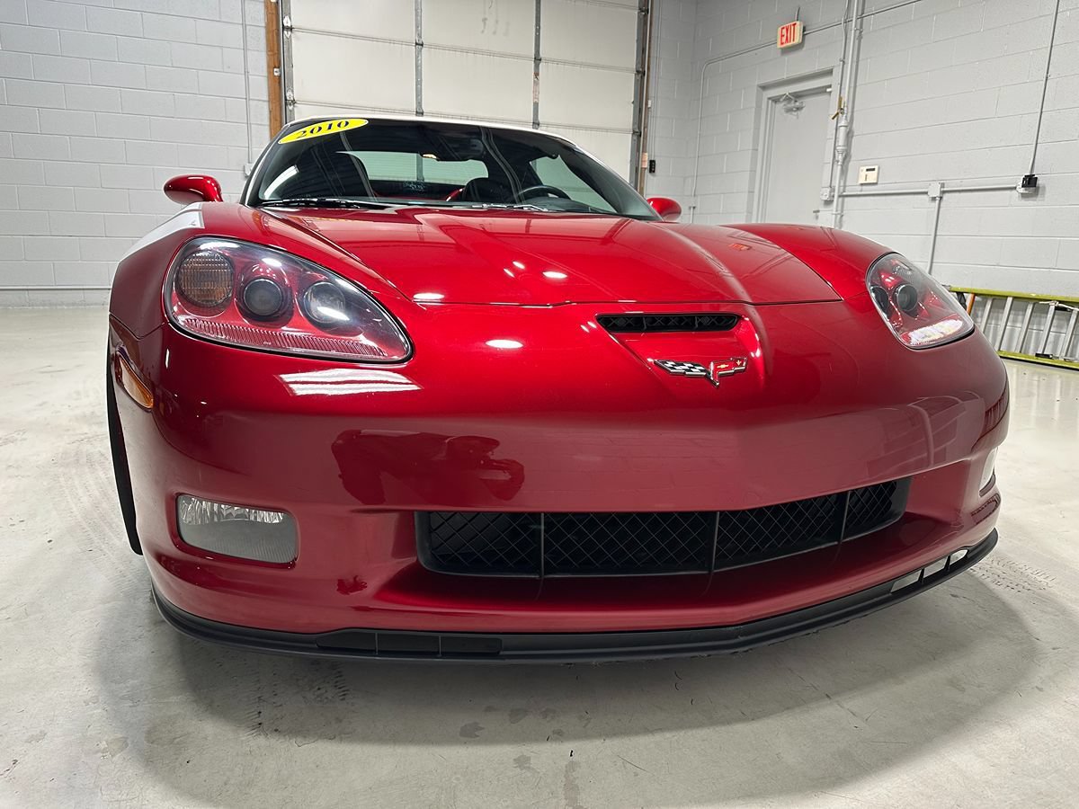 Used 2010 Chevrolet Corvette Grand Sport w/ Preferred Equipment Group RWD image 4