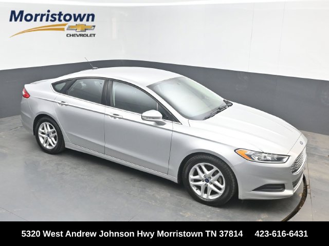Used 2016 Ford Fusion SE FWD image 1