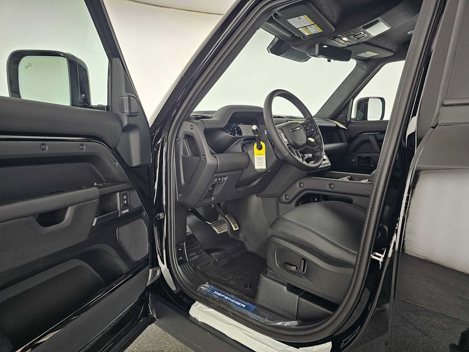 New 2026 Land Rover Defender 110 OCTA AWD/4WD image 19