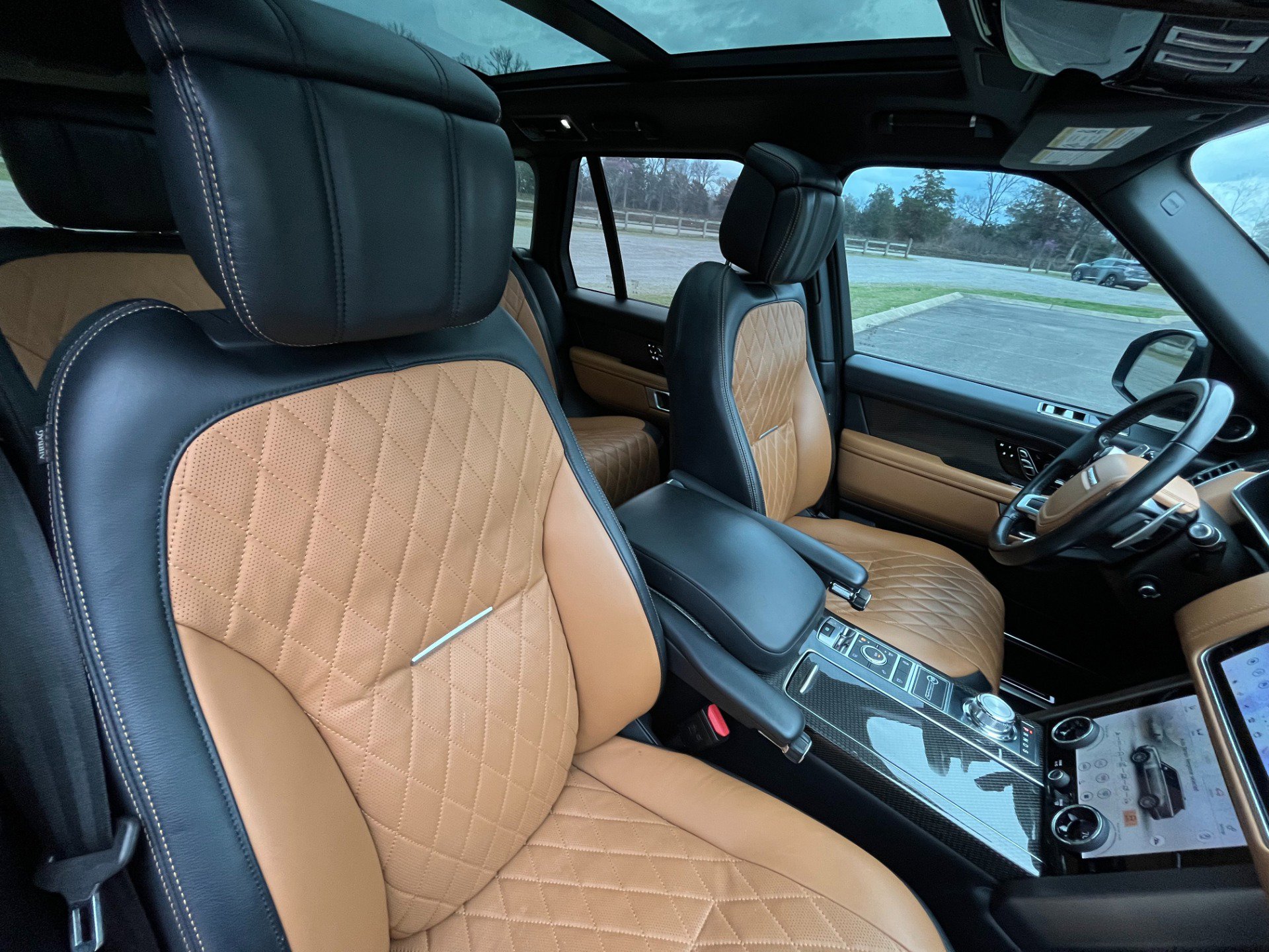 Used 2019 Land Rover Range Rover SV Autobiography Dynamic image 19
