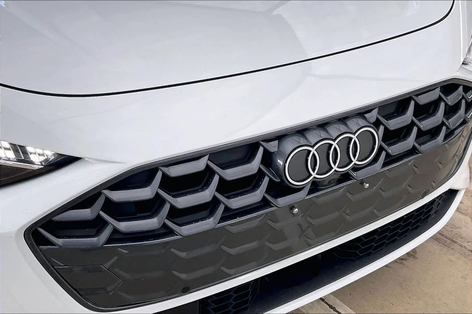 Used 2025 Audi A5 2.0T Premium Plus AWD/4WD image 29