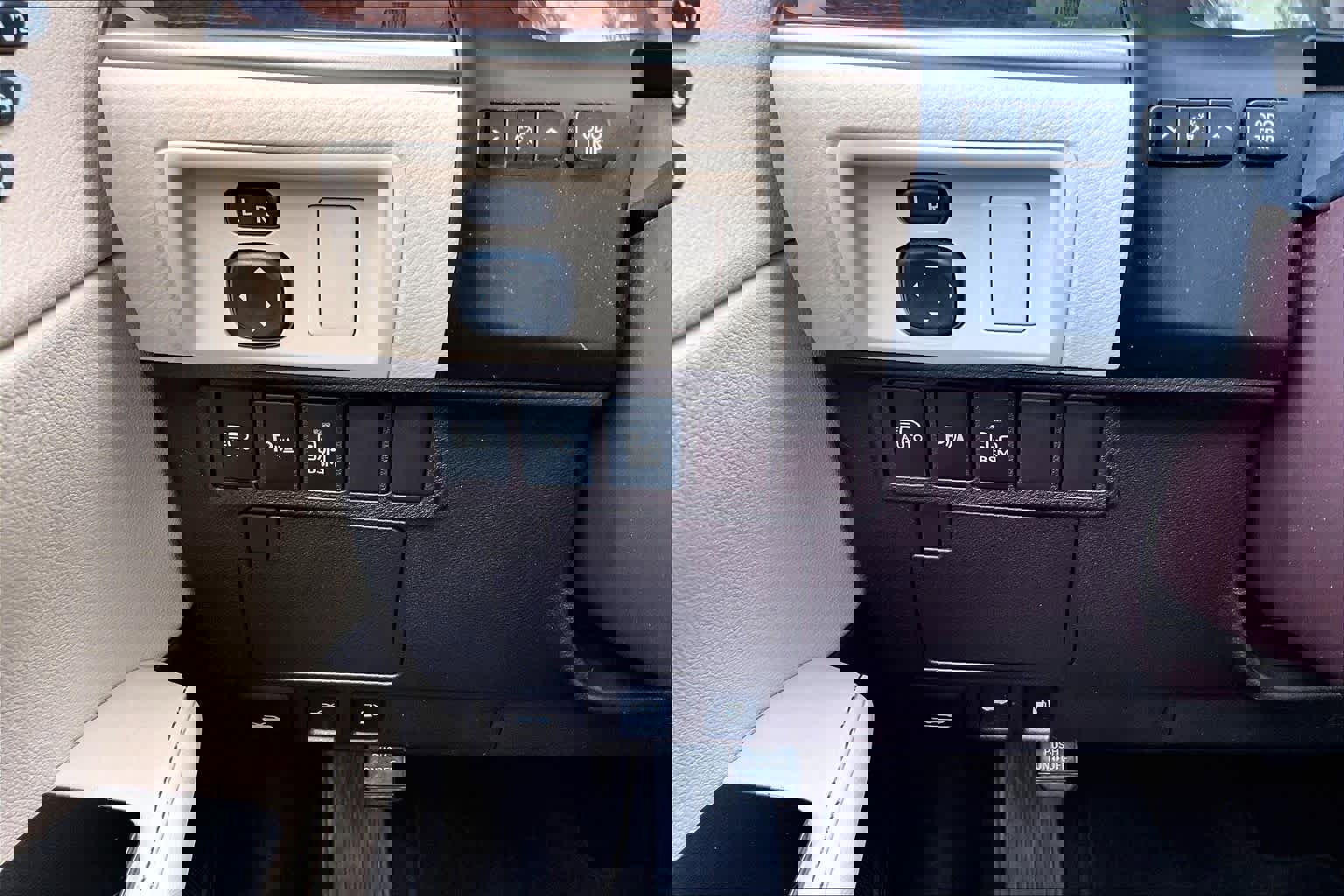 Used 2018 Lexus ES 350 w/ Premier Package image 34