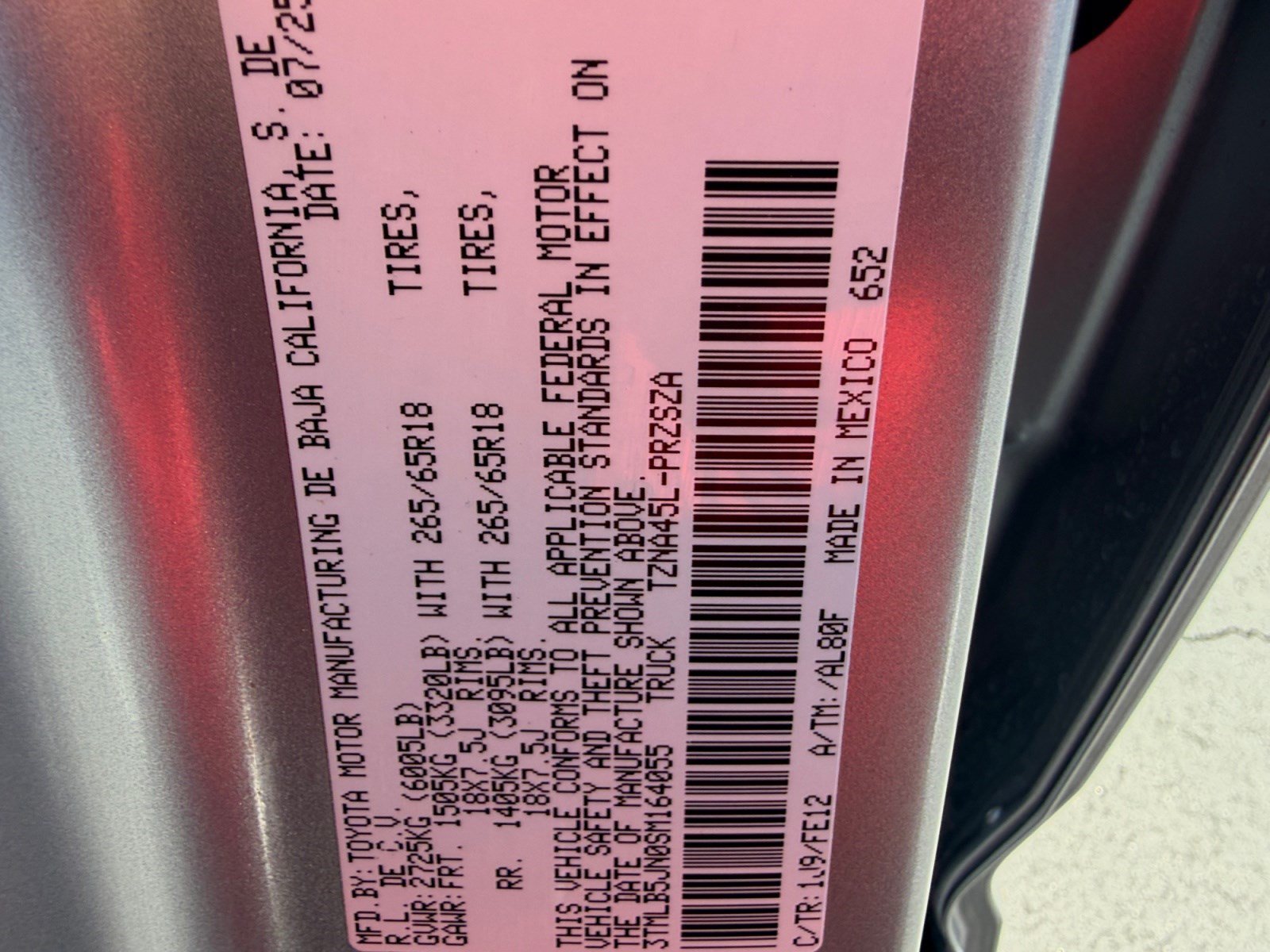 Certified 2025 Toyota Tacoma TRD Sport AWD/4WD image 32