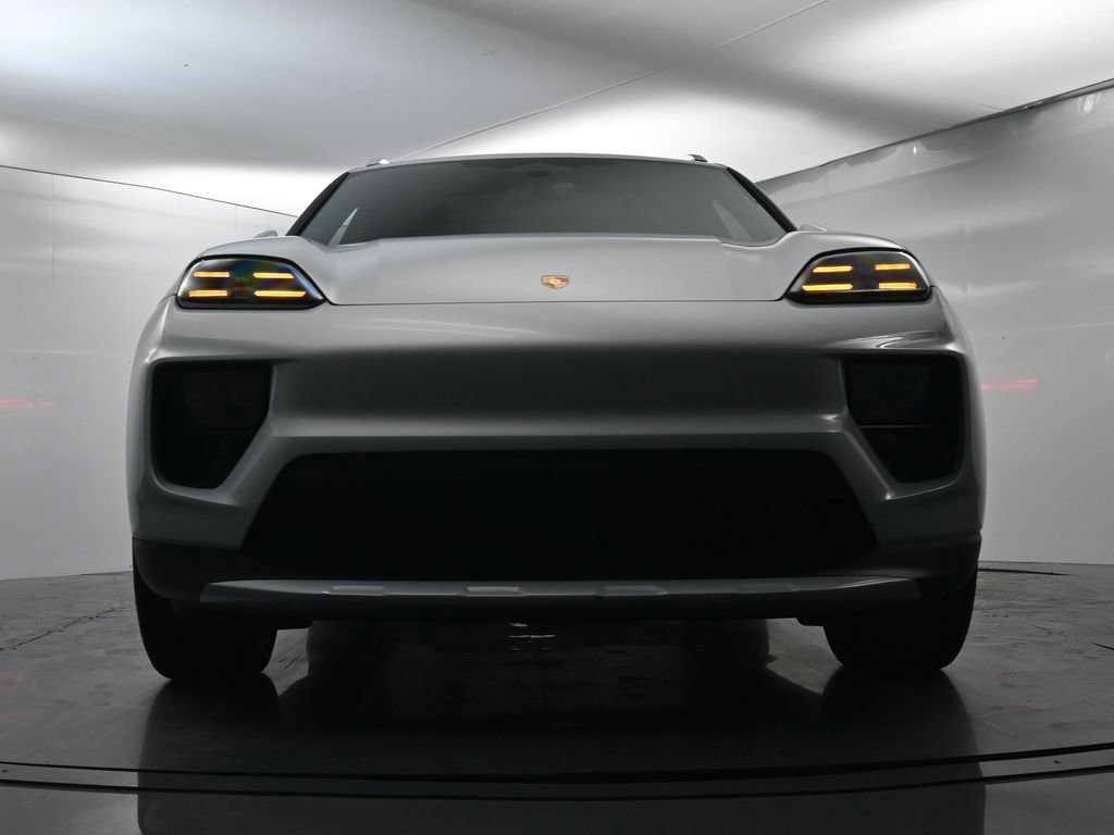 Certified 2024 Porsche Macan 4 Electric image 53