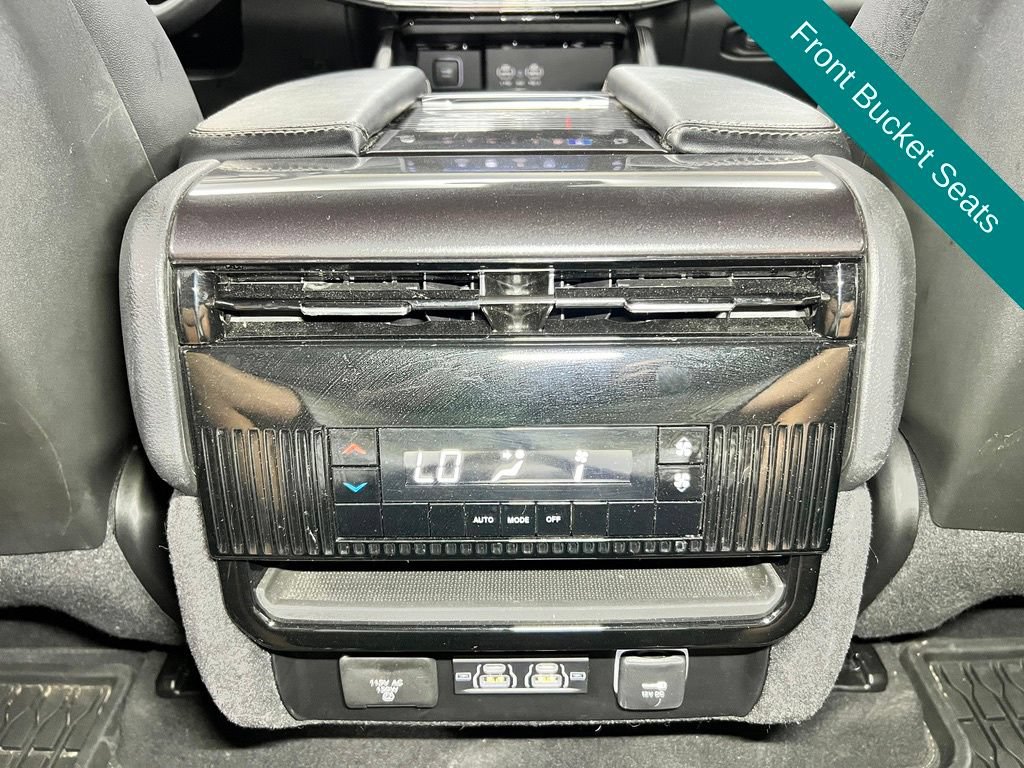 Used 2024 Jeep Wagoneer 4WD image 16
