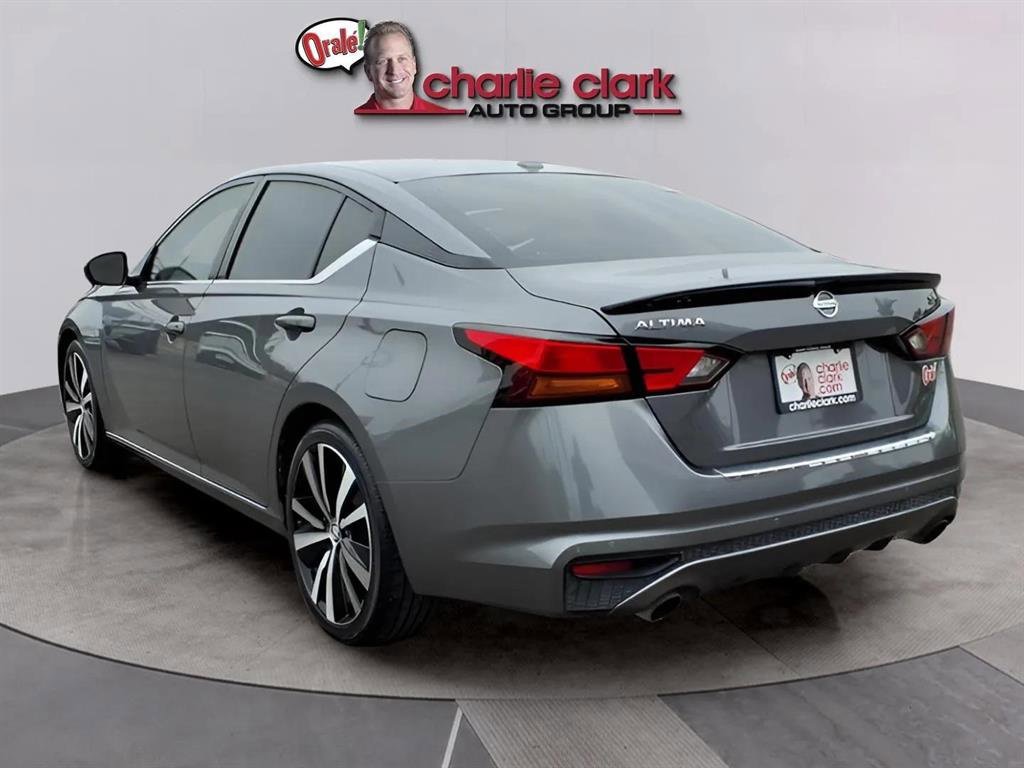 Used 2021 Nissan Altima 2.5 SR image 3