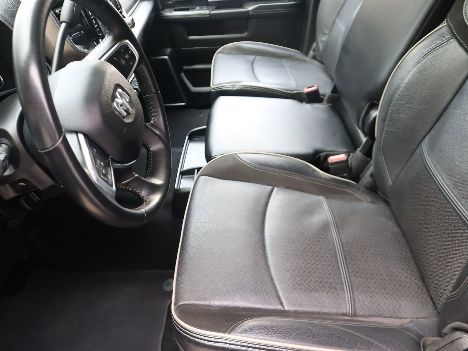 Used 2024 RAM 2500 Laramie image 27