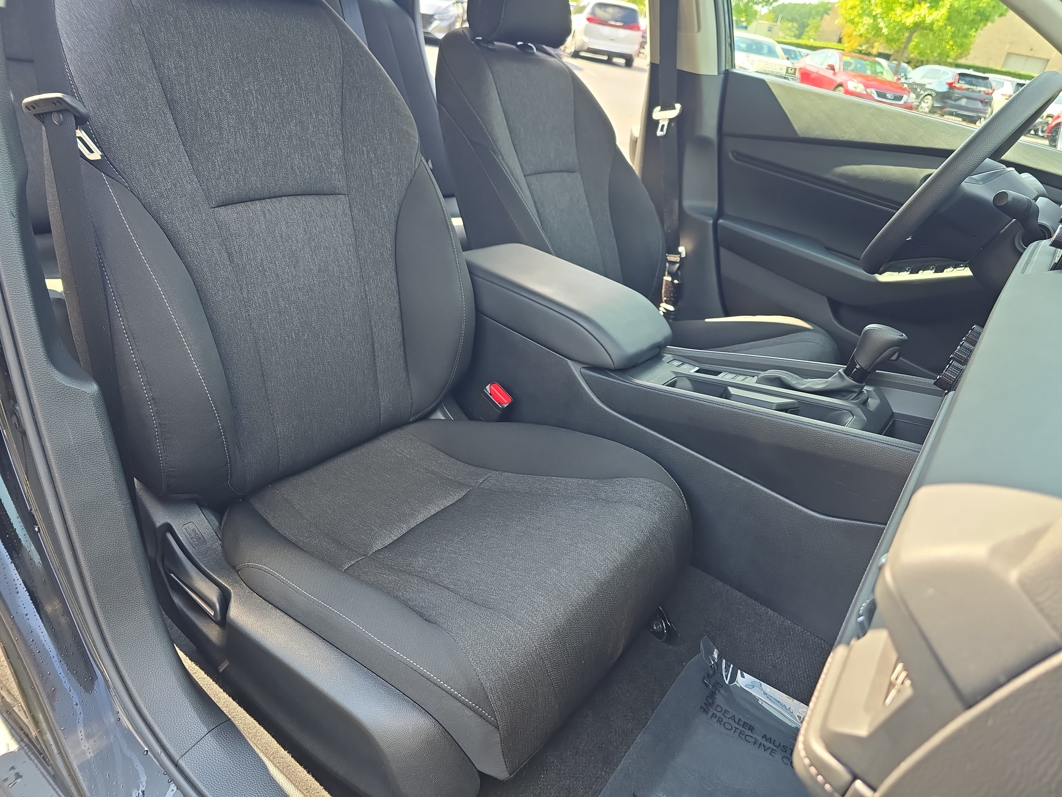 Certified 2025 Honda Accord SE image 10