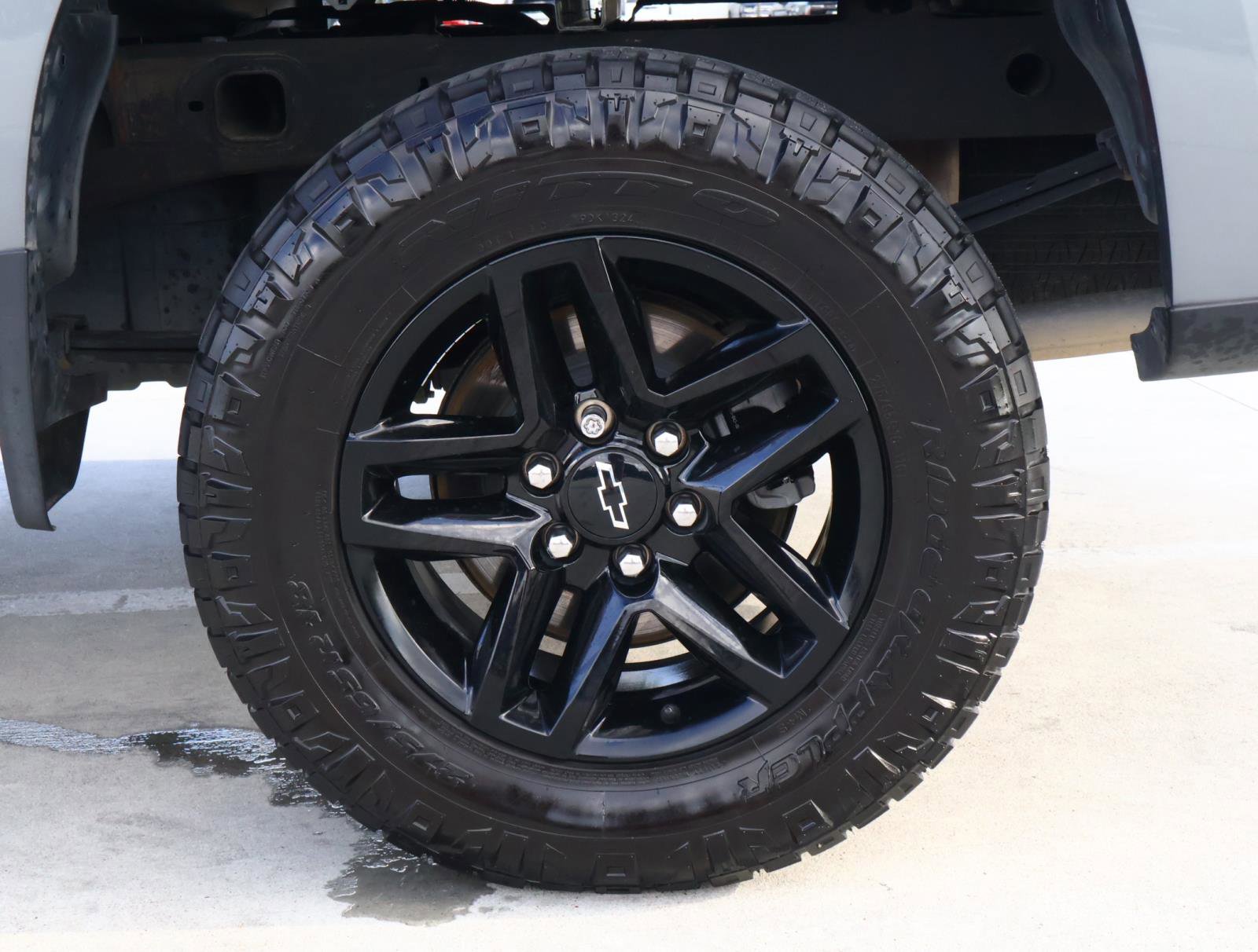 Used 2021 Chevrolet Silverado 1500 LT Trail Boss w/ LPO, Dark Essentials Package image 9