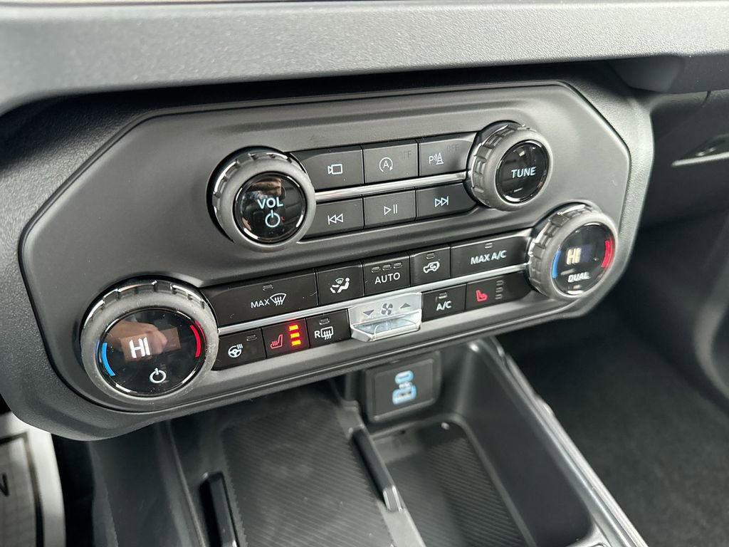 New 2025 Ford Bronco Outer Banks AWD/4WD image 16