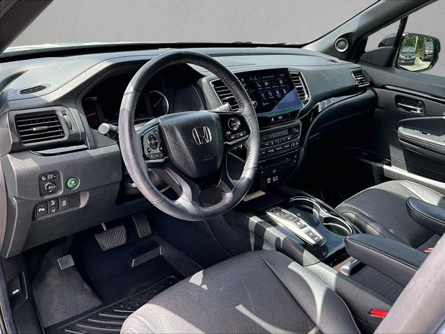Used 2022 Honda Pilot Black Edition image 14