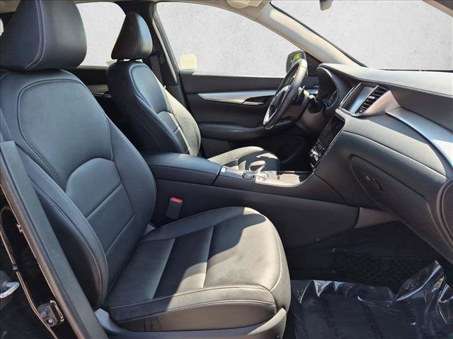 Used 2019 INFINITI QX50 Luxe w/ Navigation Package FWD image 22