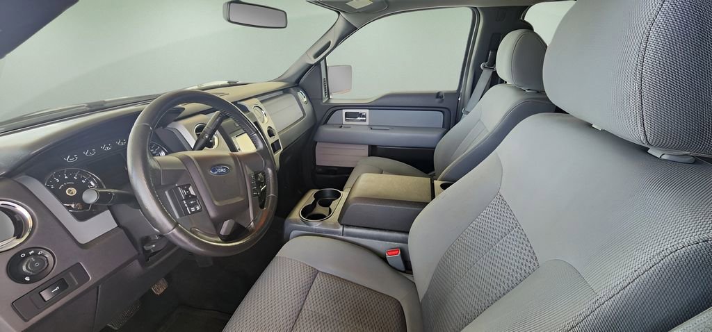Used 2011 Ford F150 XLT w/ XLT Chrome Pkg image 13