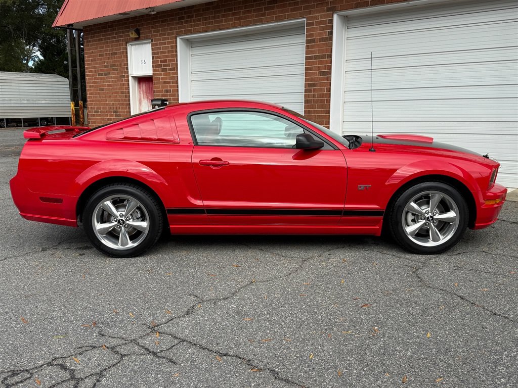 Used 2007 Ford Mustang GT RWD image 31