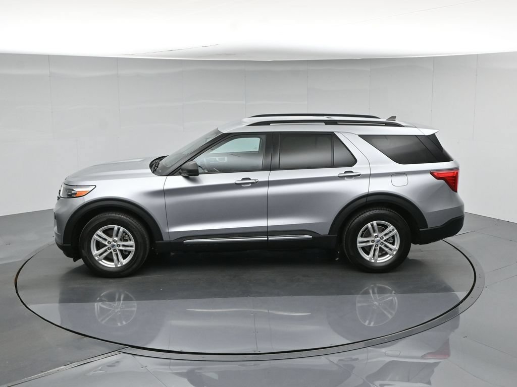 Certified 2022 Ford Explorer XLT RWD image 60