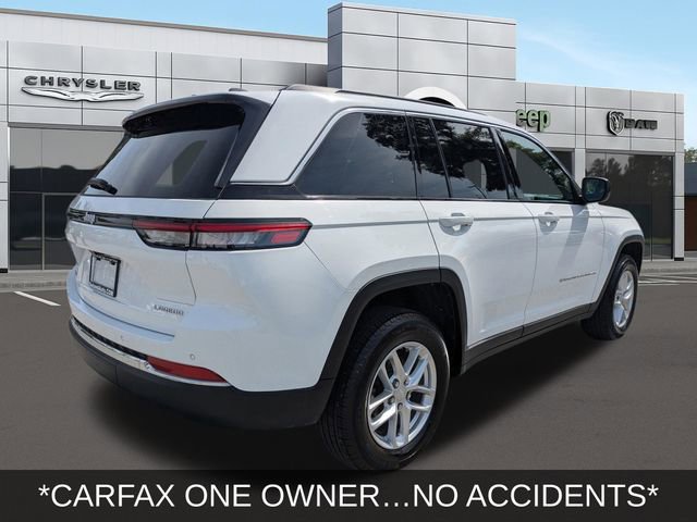 Used 2024 Jeep Grand Cherokee Laredo X w/ Luxury Tech Group I AWD/4WD image 3