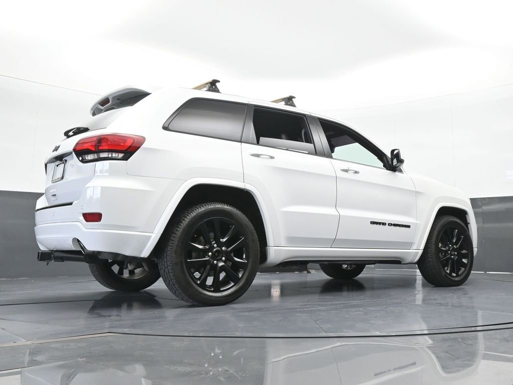Used 2018 Jeep Grand Cherokee Altitude image 55