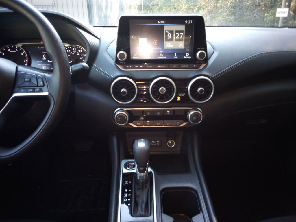 Certified 2024 Nissan Sentra SV image 19