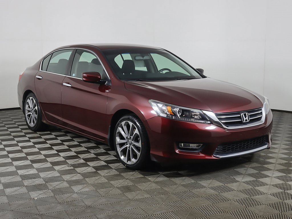 Used 2013 Honda Accord Sport image 2