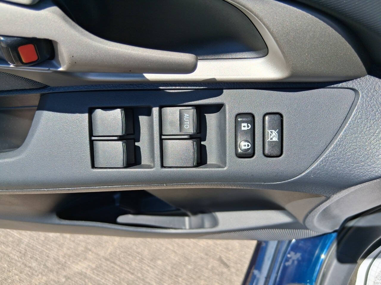 Used 2009 Toyota Matrix S FWD image 26